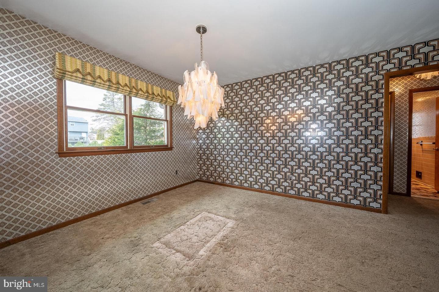 819 Rose Avenue photo 9