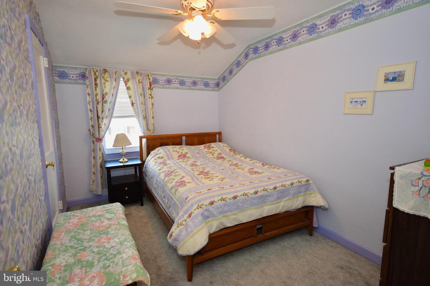 517 Ridley Avenue photo 18