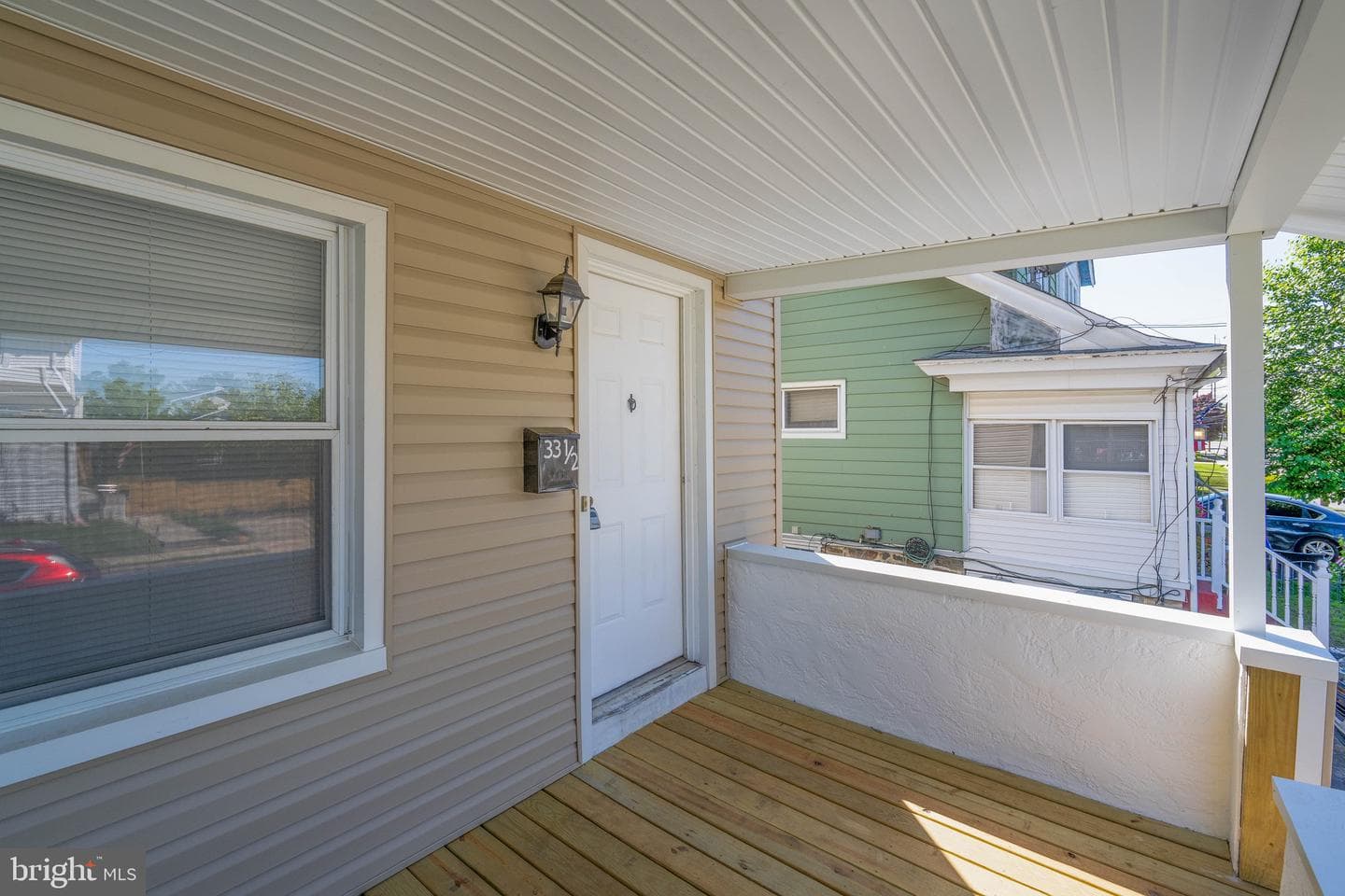 33 E Isabel Avenue photo 3