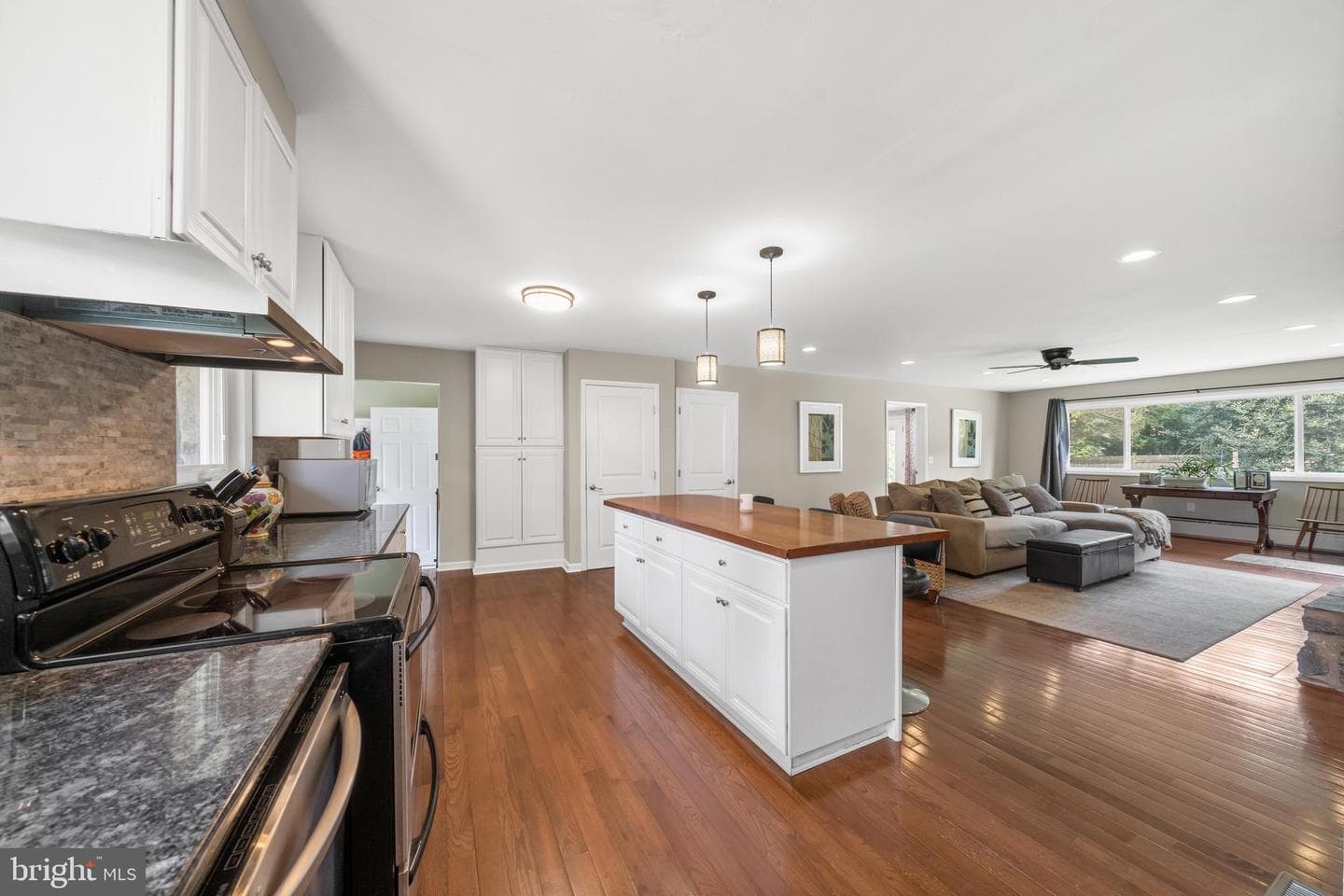 759 Shavertown Road photo 9