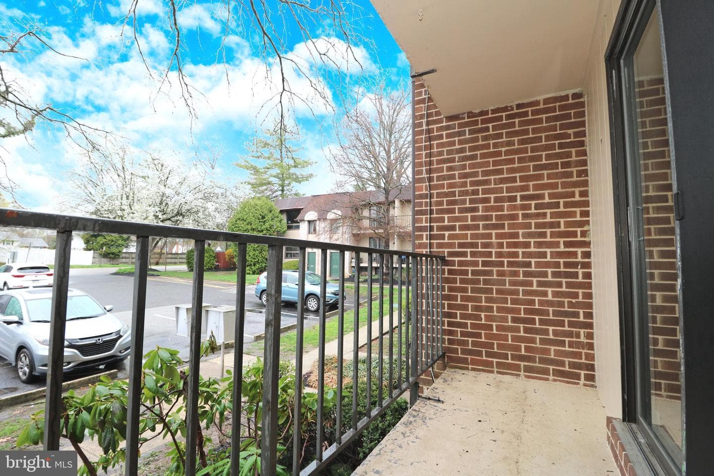 710 Putnam Boulevard photo 10