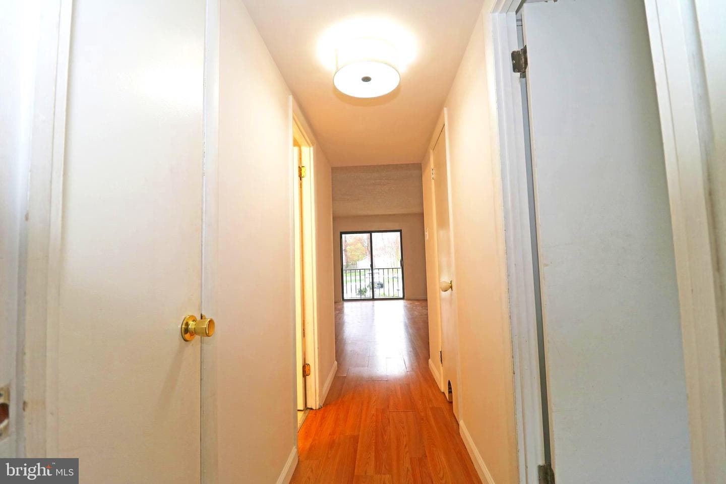 710 Putnam Boulevard photo 14