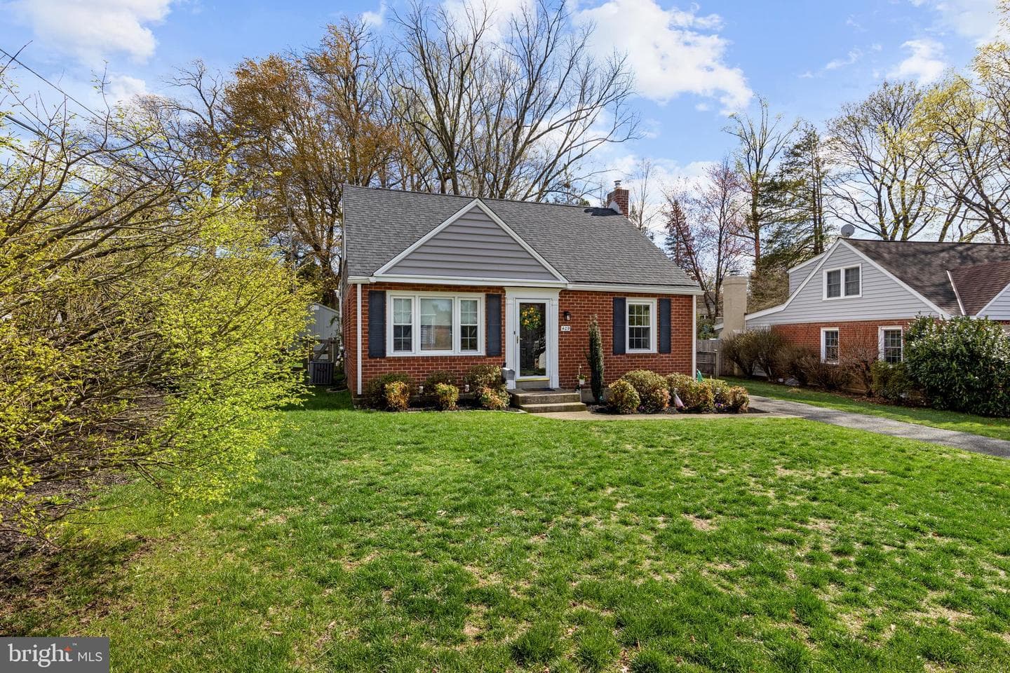 409 Paddock Road photo 2