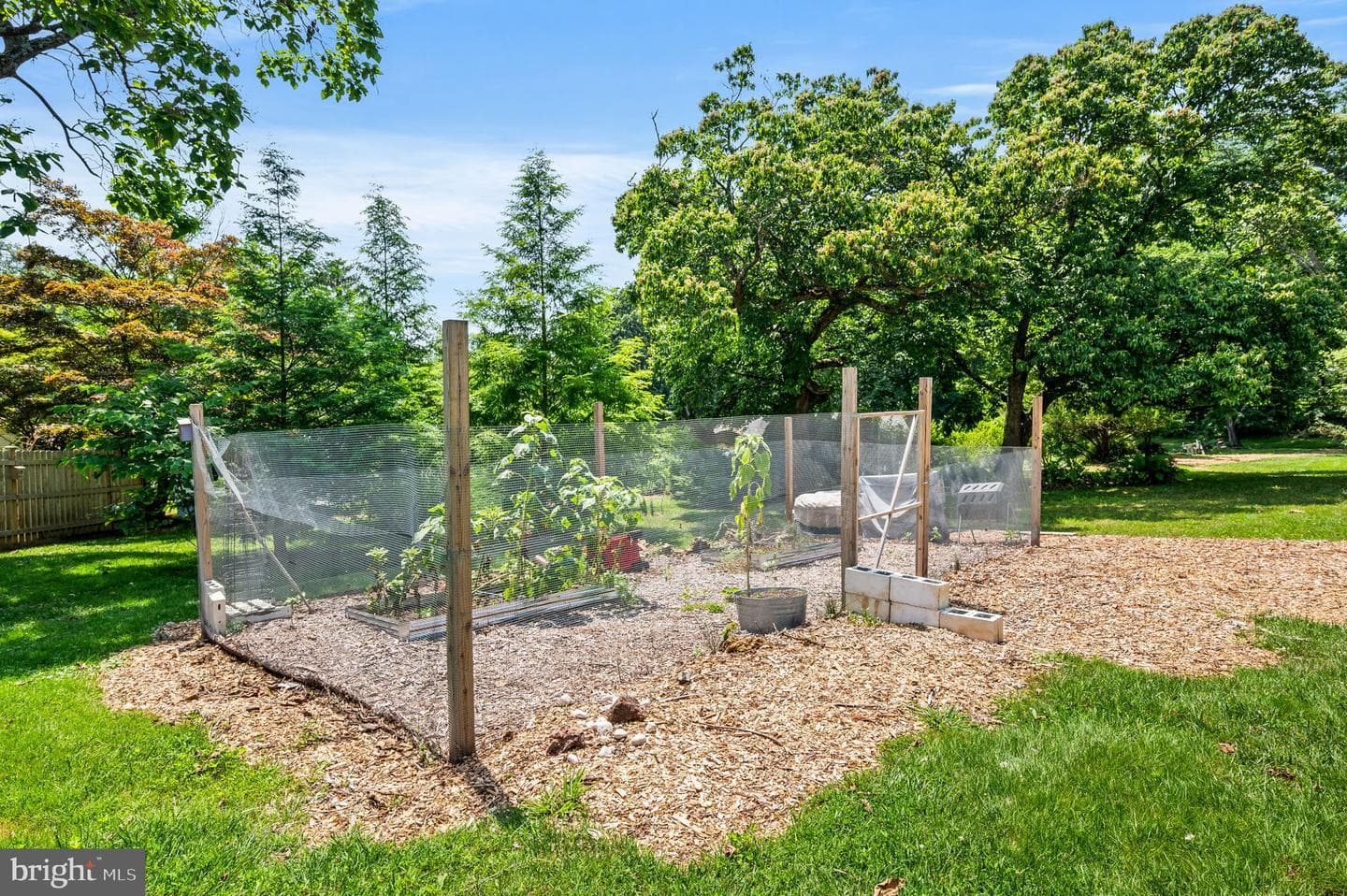 222 S Pennell Road photo 11