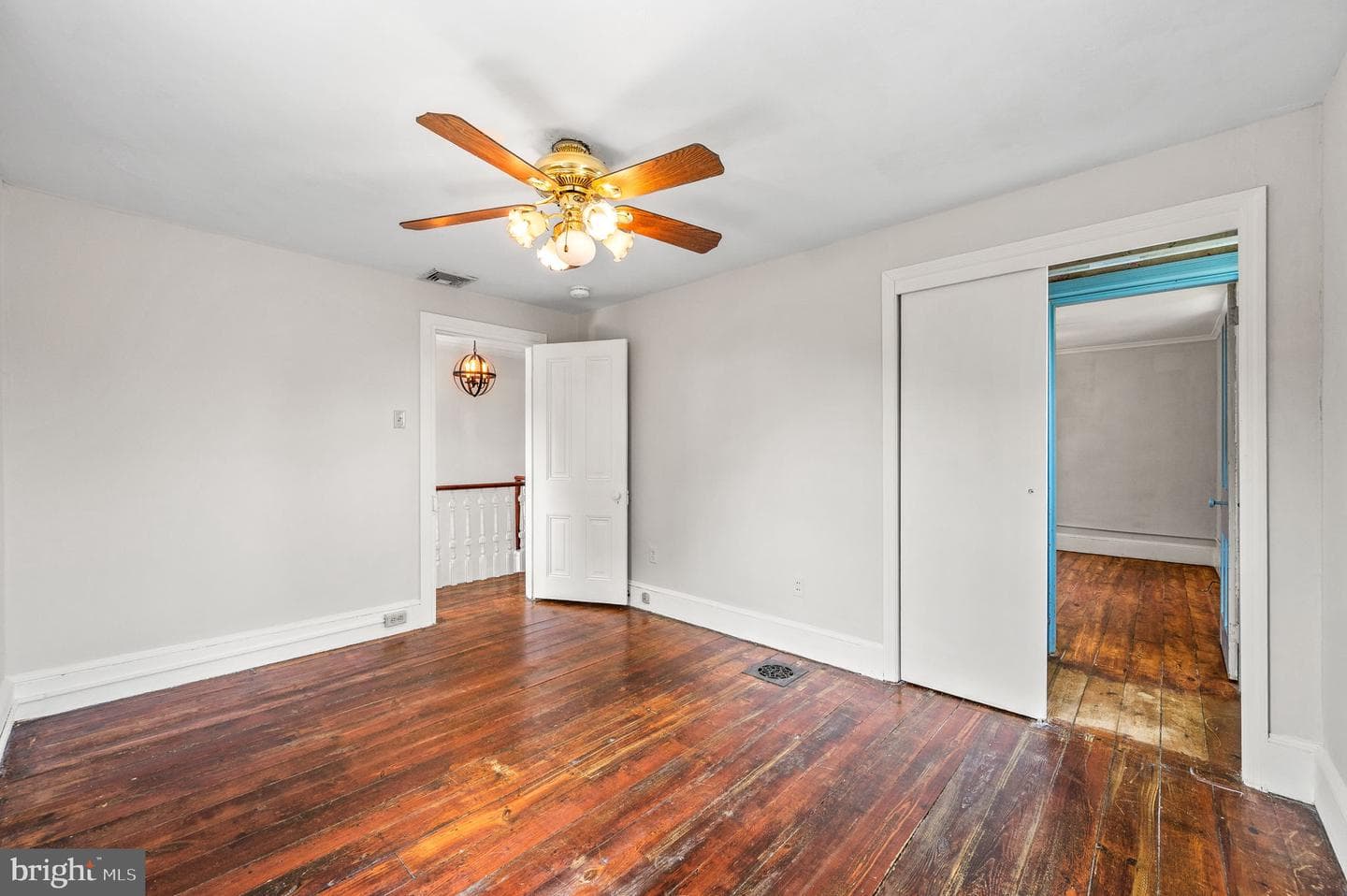 222 S Pennell Road photo 29
