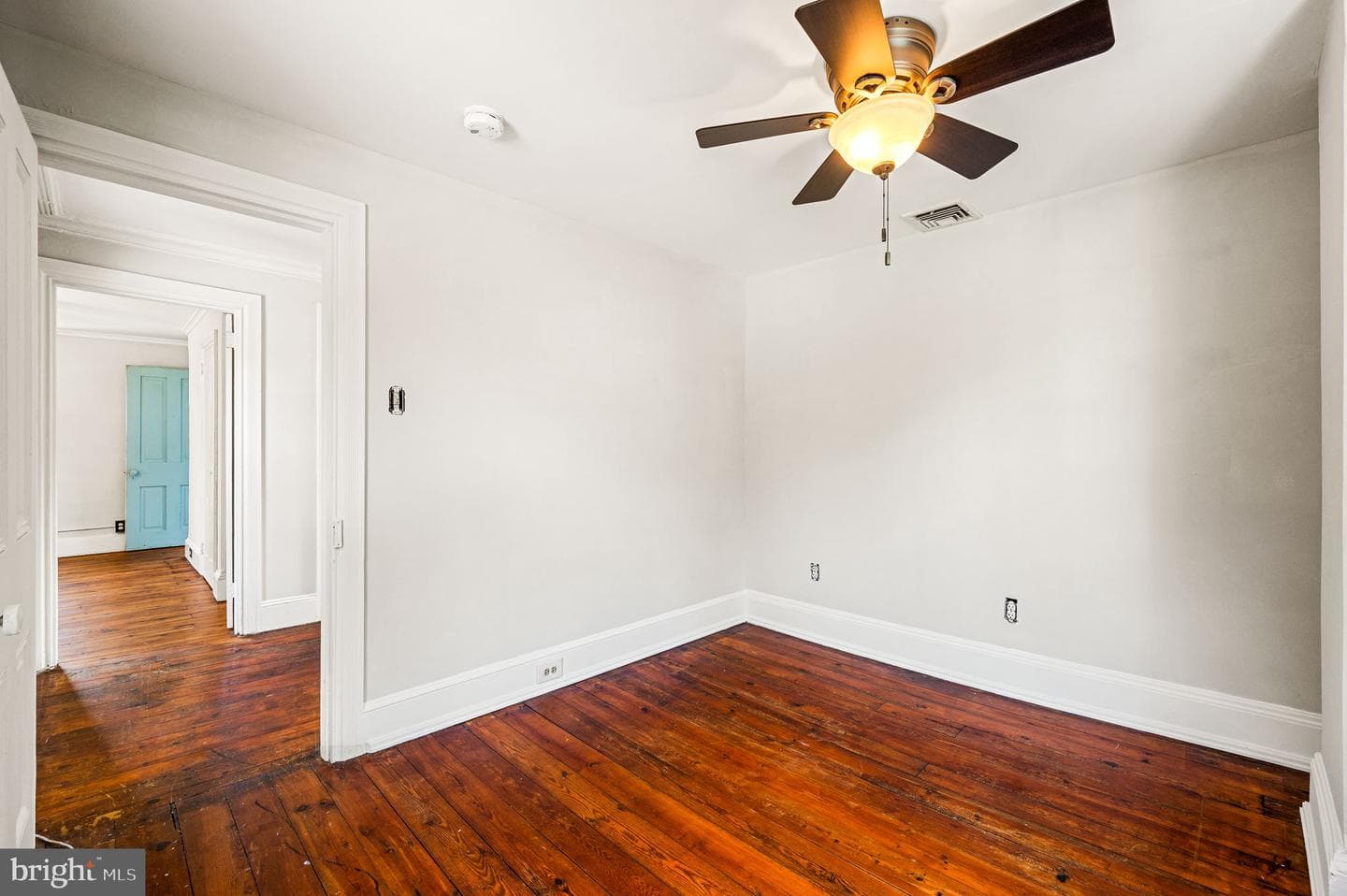 222 S Pennell Road photo 34
