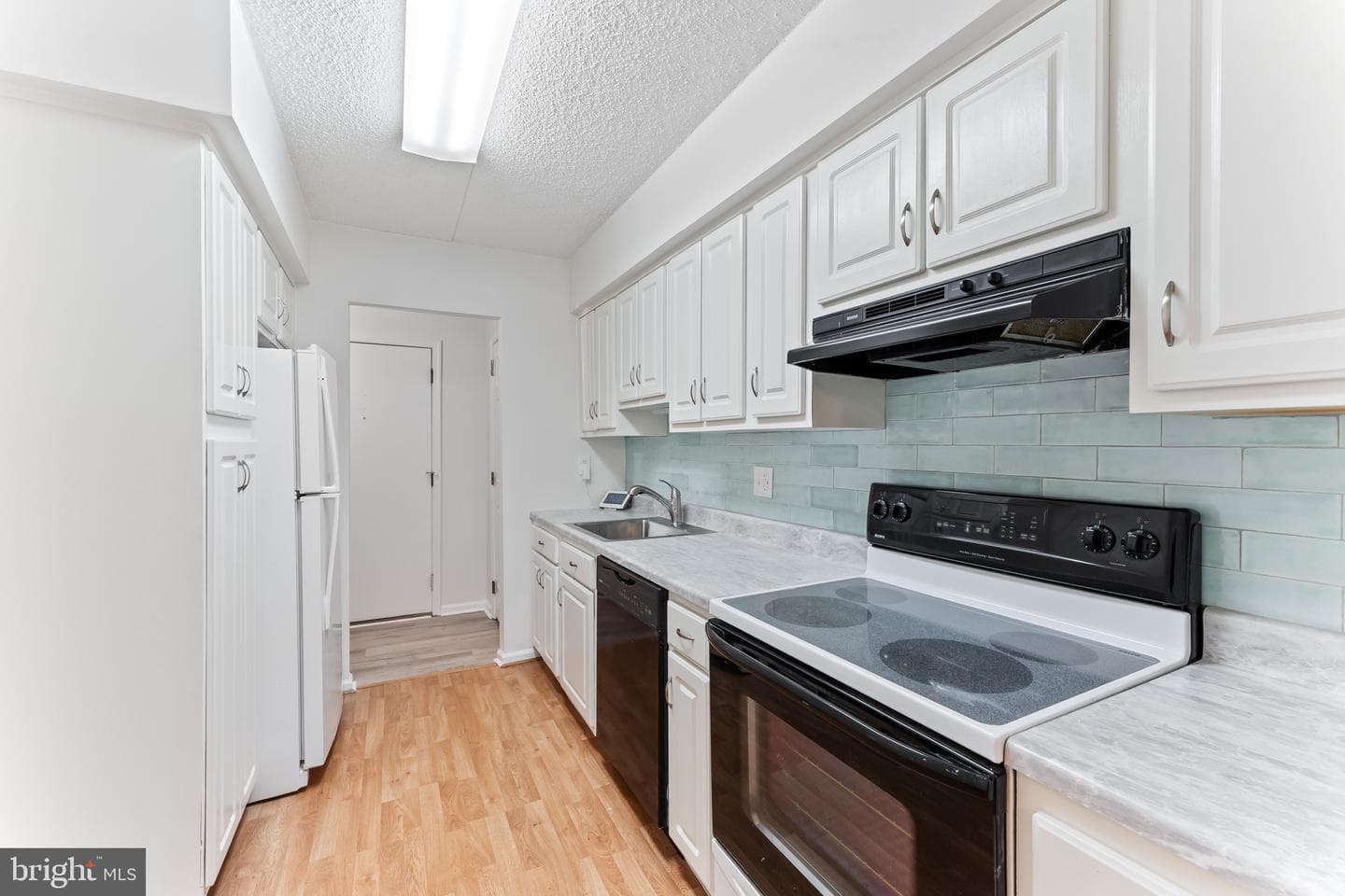 B105 Summit Drive #b105 photo 13
