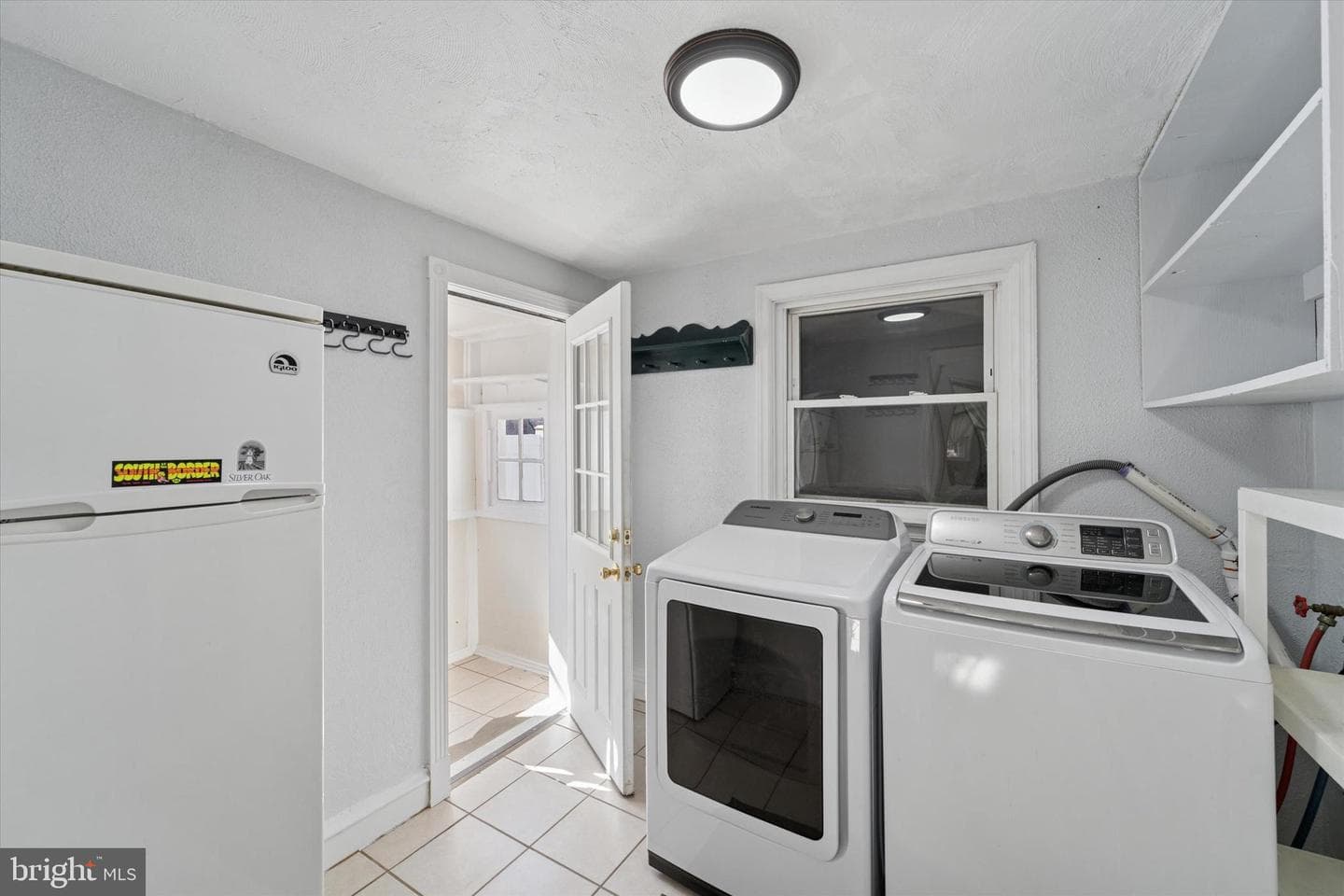 519 E Broadway Avenue photo 10