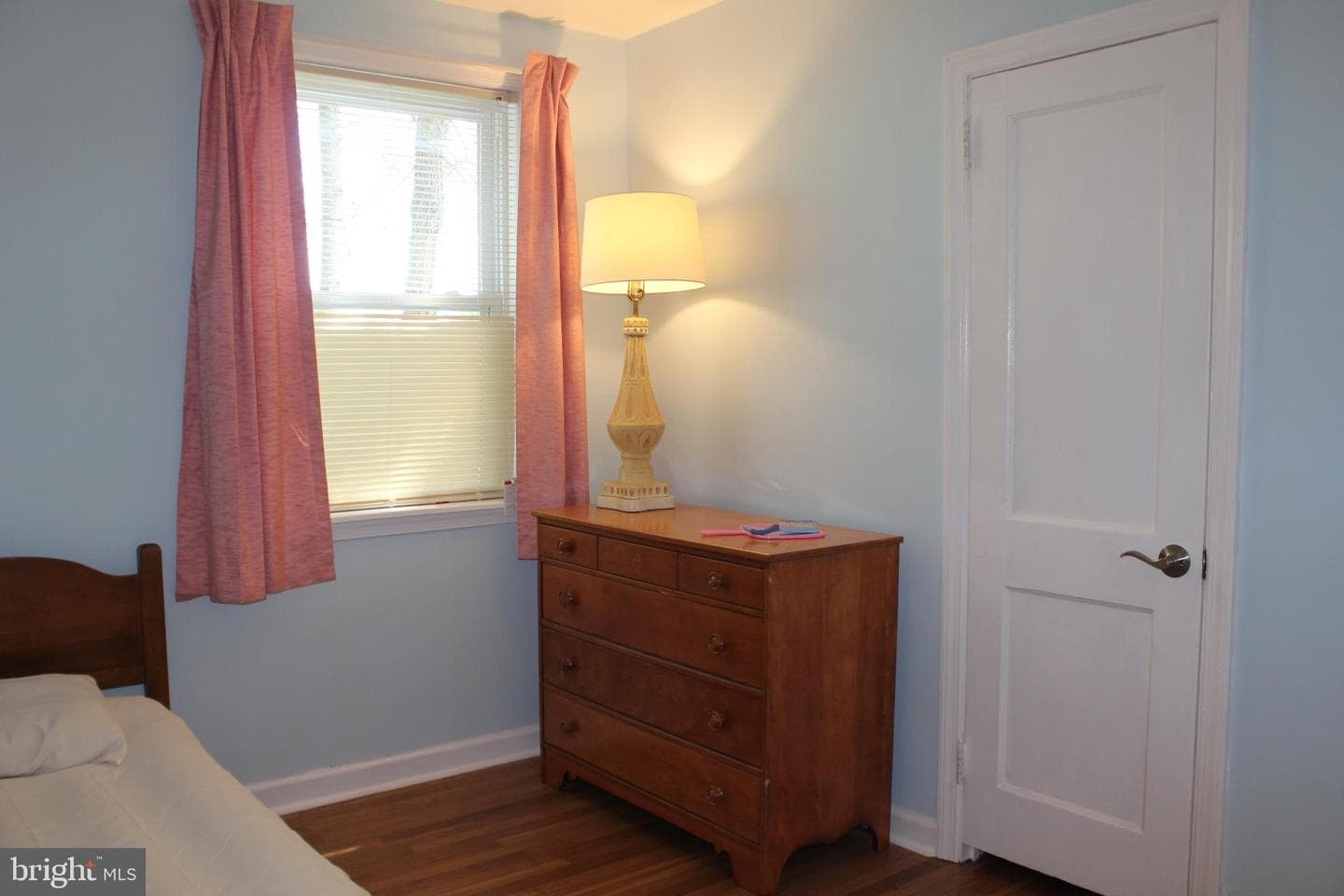 1352 Valley Road photo 19