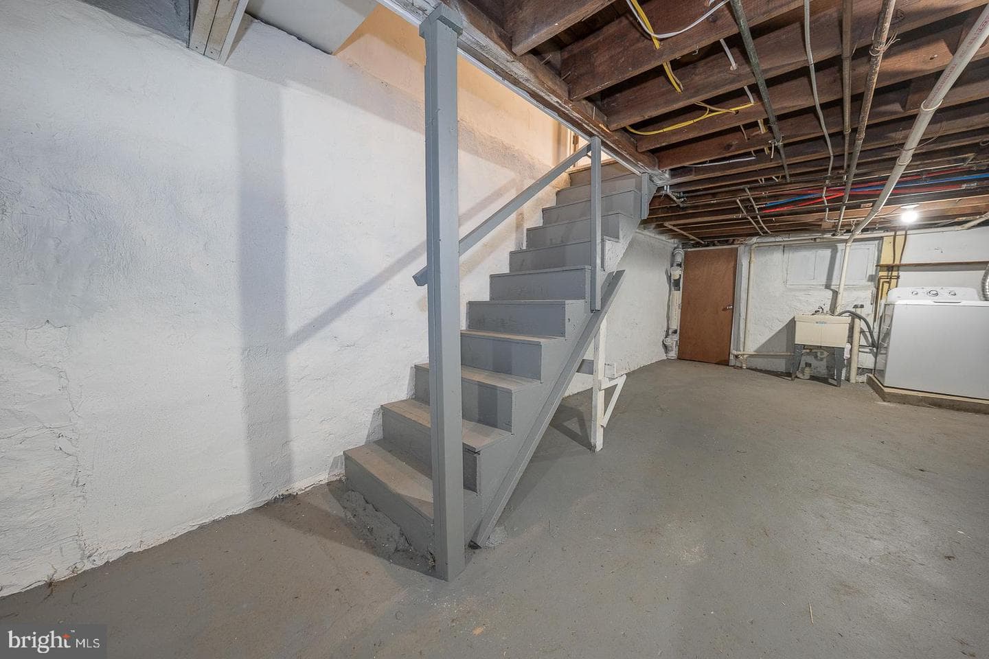 404 Brebant Avenue photo 39
