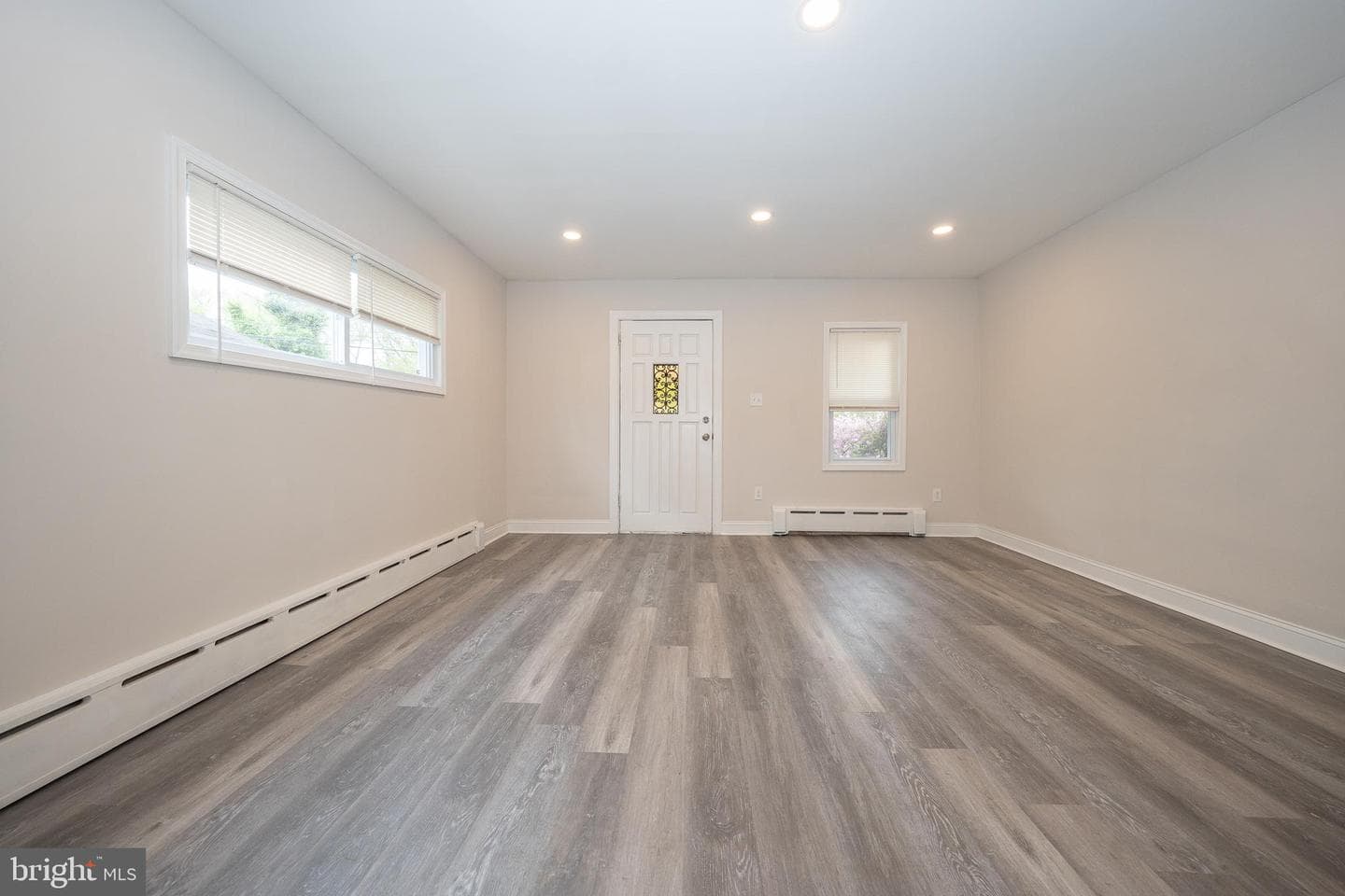 404 Brebant Avenue photo 6