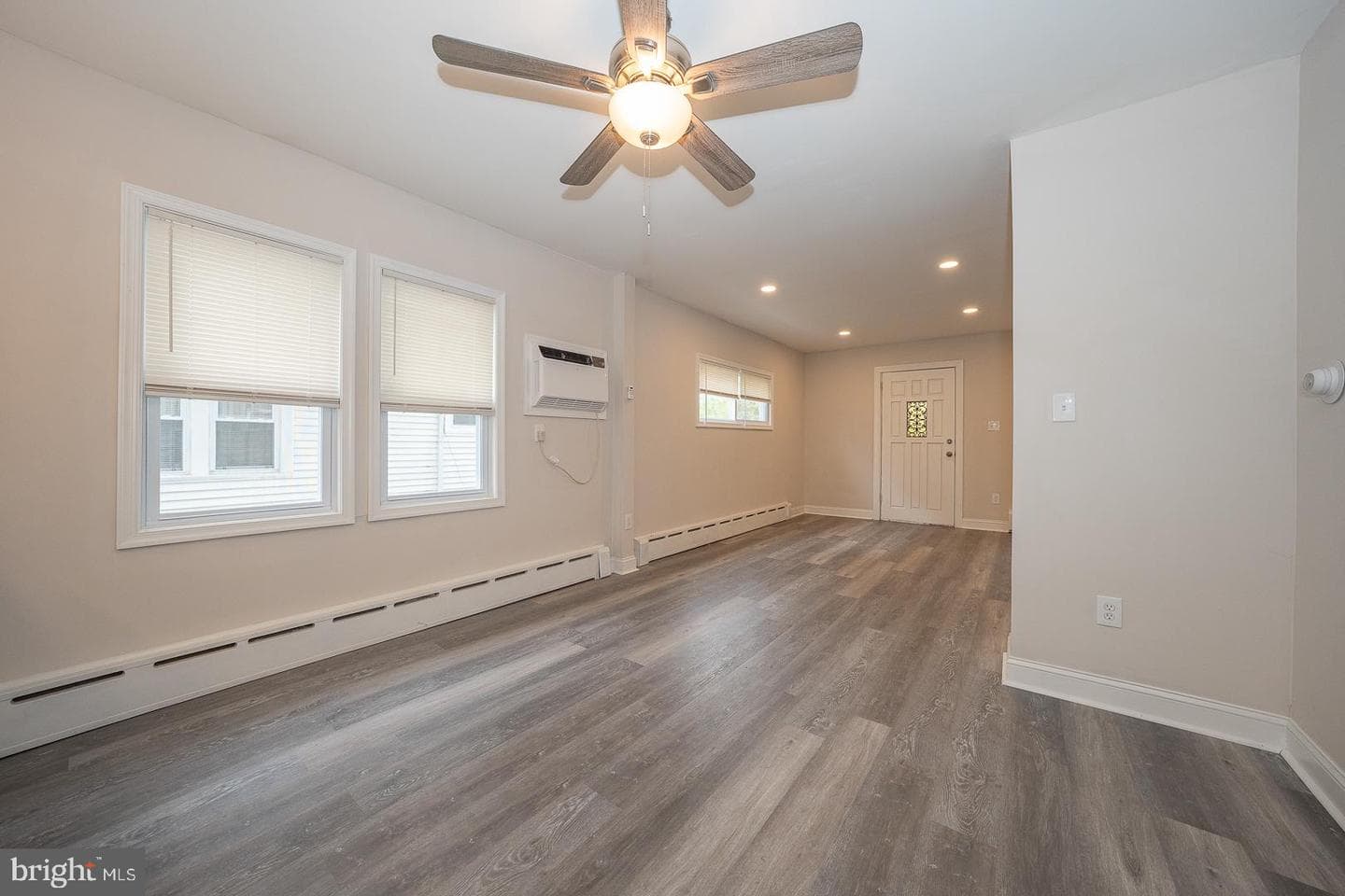 404 Brebant Avenue photo 7