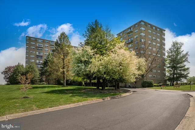 1030 E Lancaster Avenue #207 photo 41