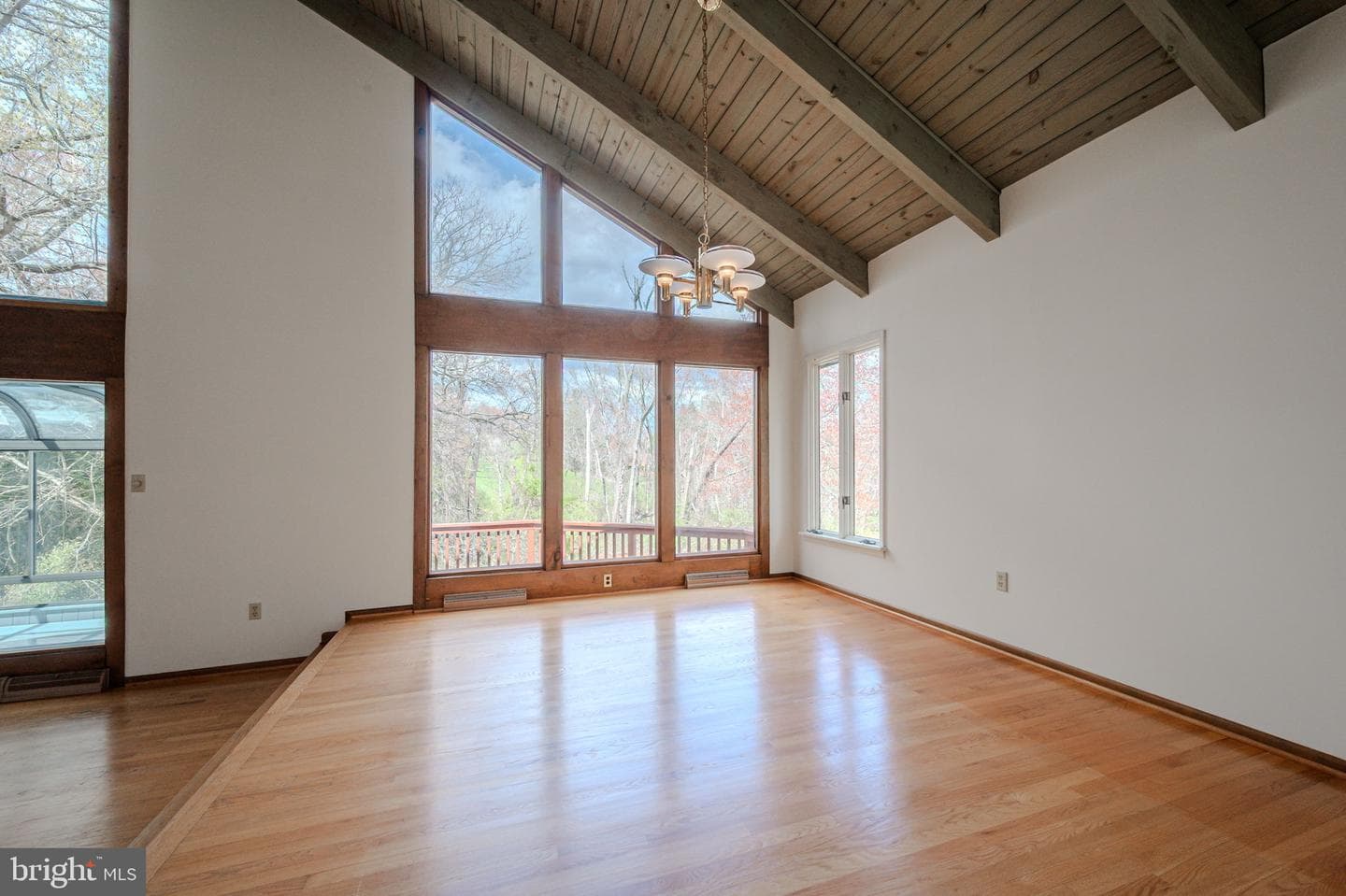 5 Hilloch Lane photo 16