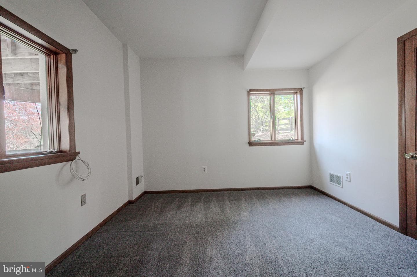 5 Hilloch Lane photo 55