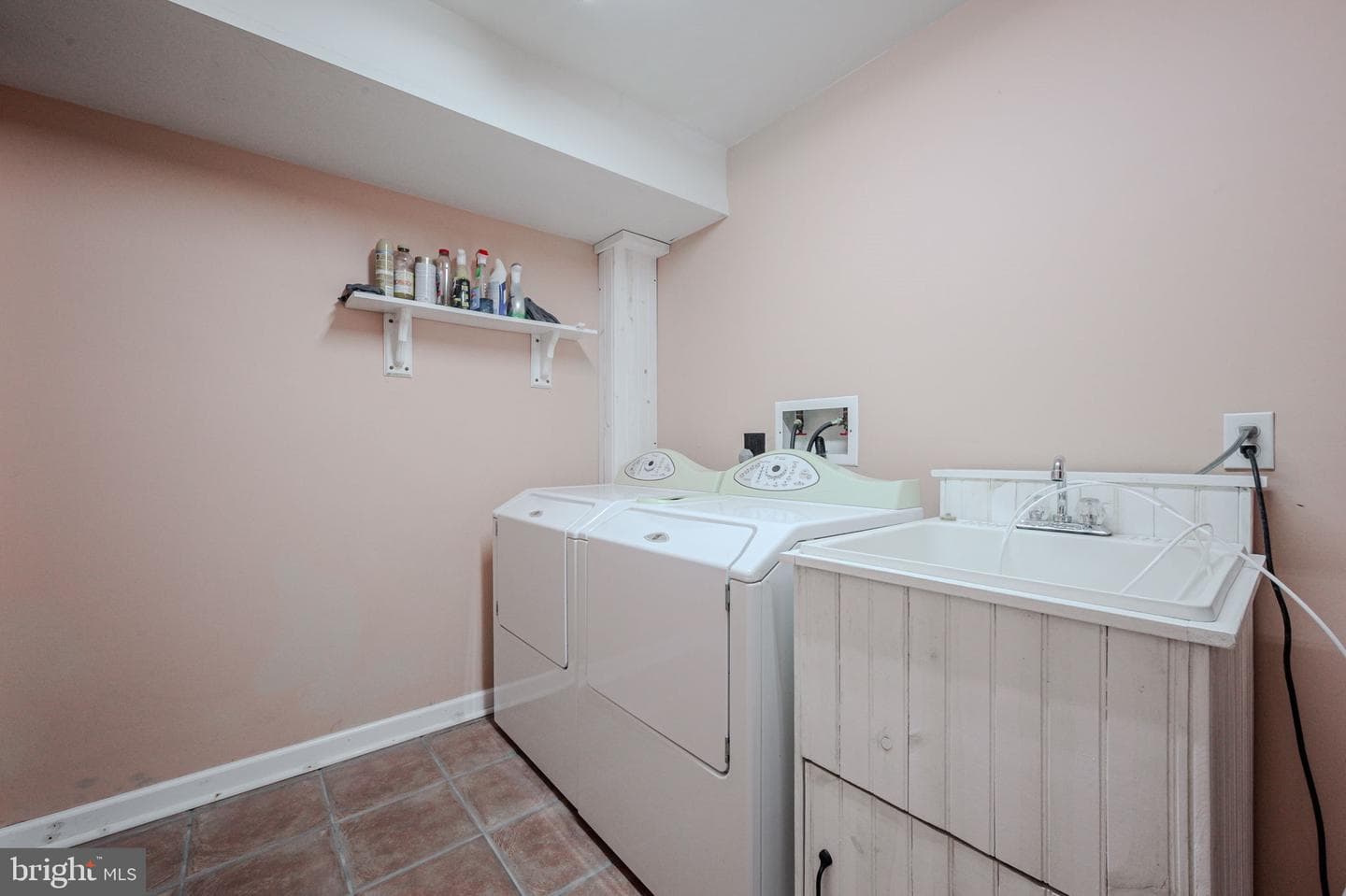 5 Hilloch Lane photo 59