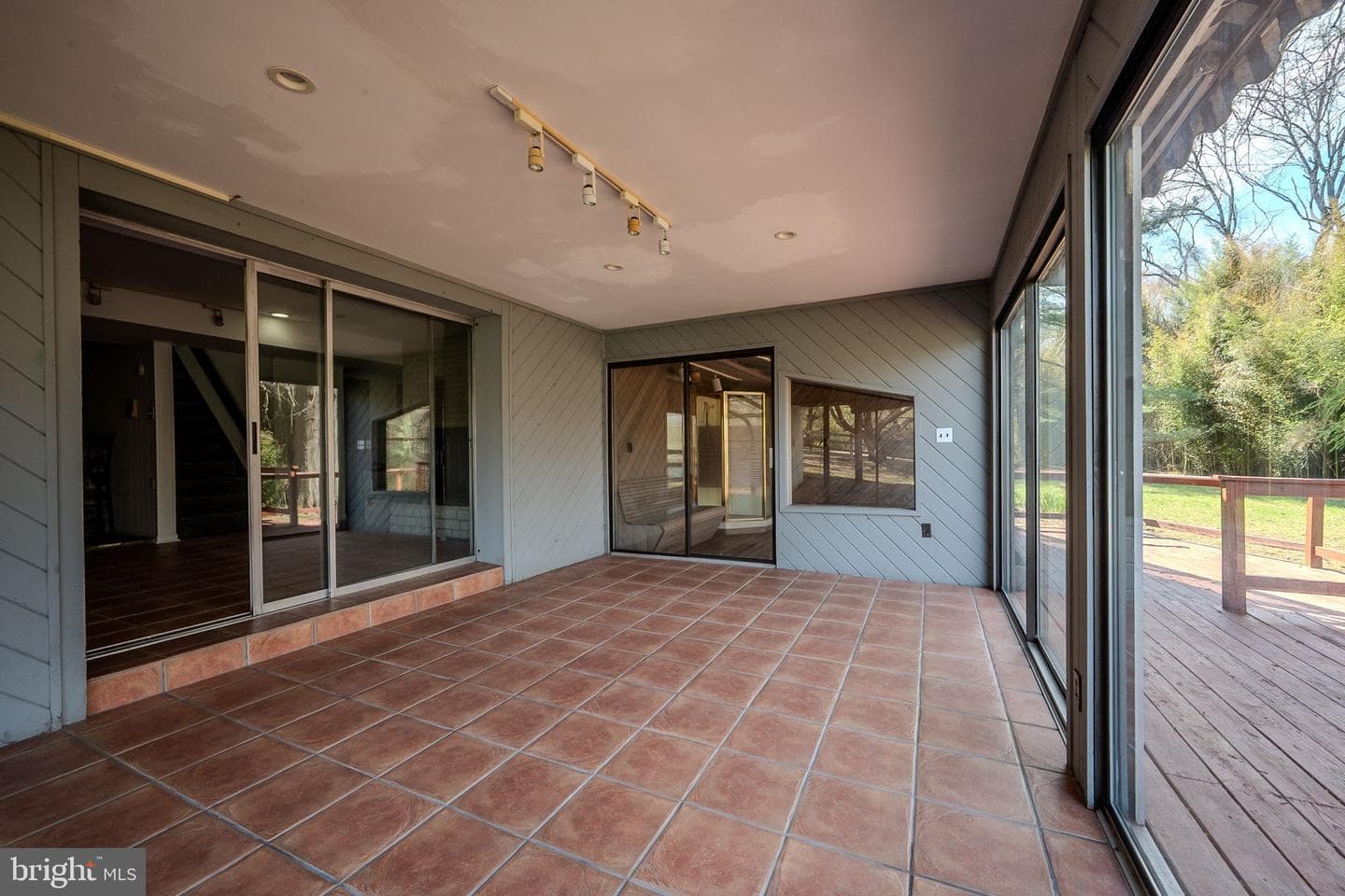 5 Hilloch Lane photo 62