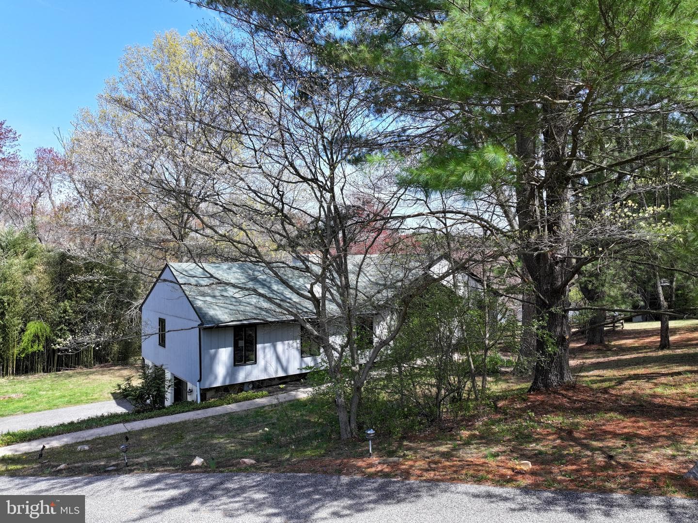 5 Hilloch Lane photo 93