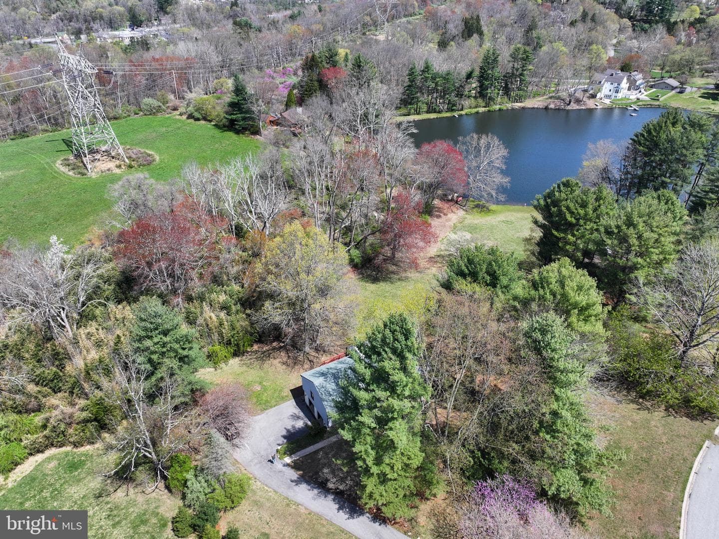 5 Hilloch Lane photo 95
