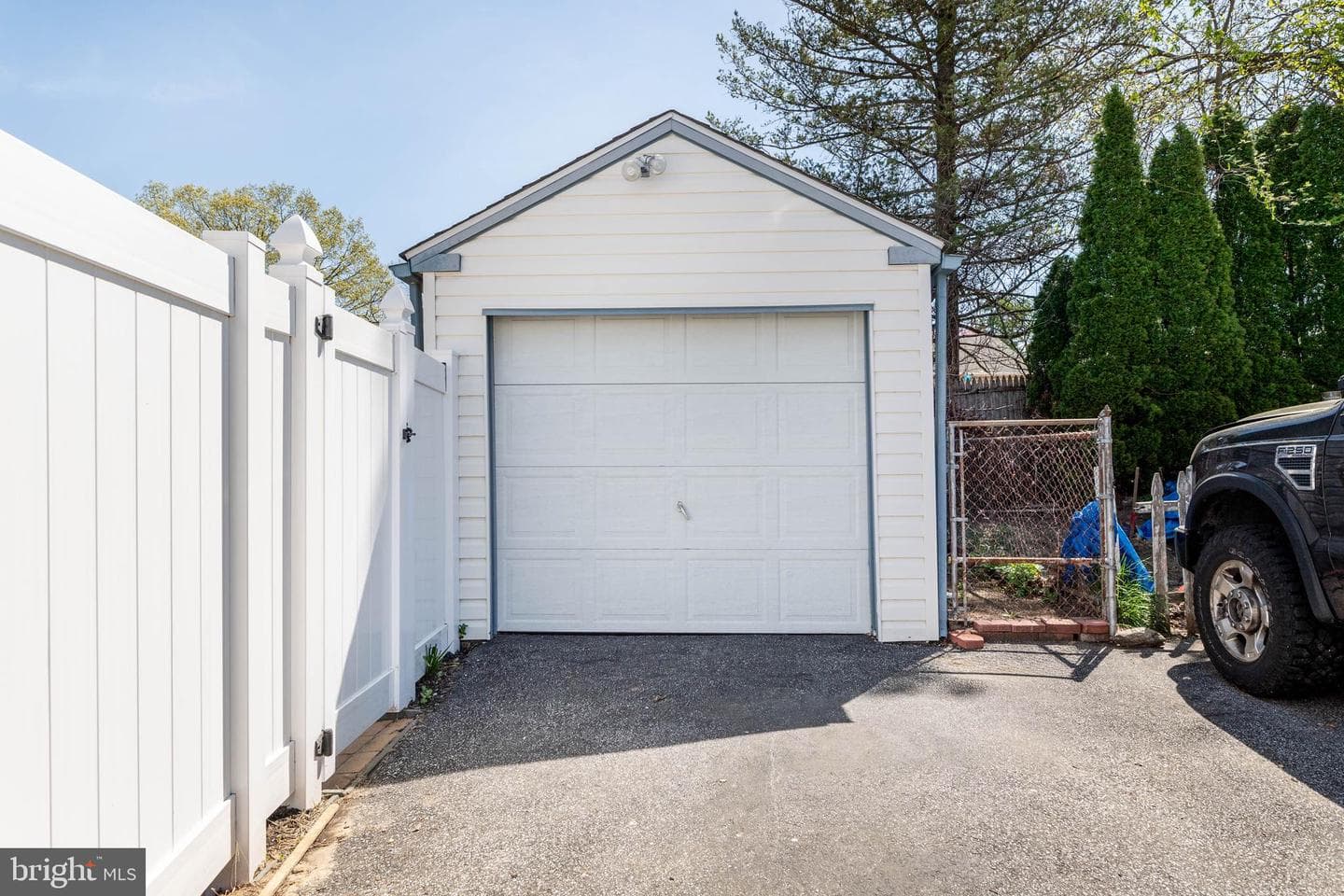 127 2nd Avenue photo 32