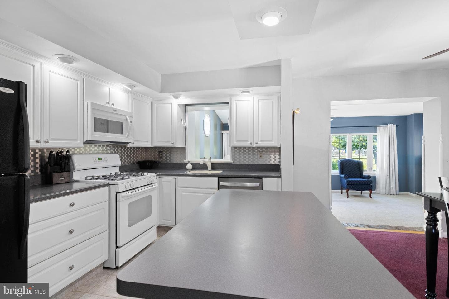 843 Colwell Road photo 8