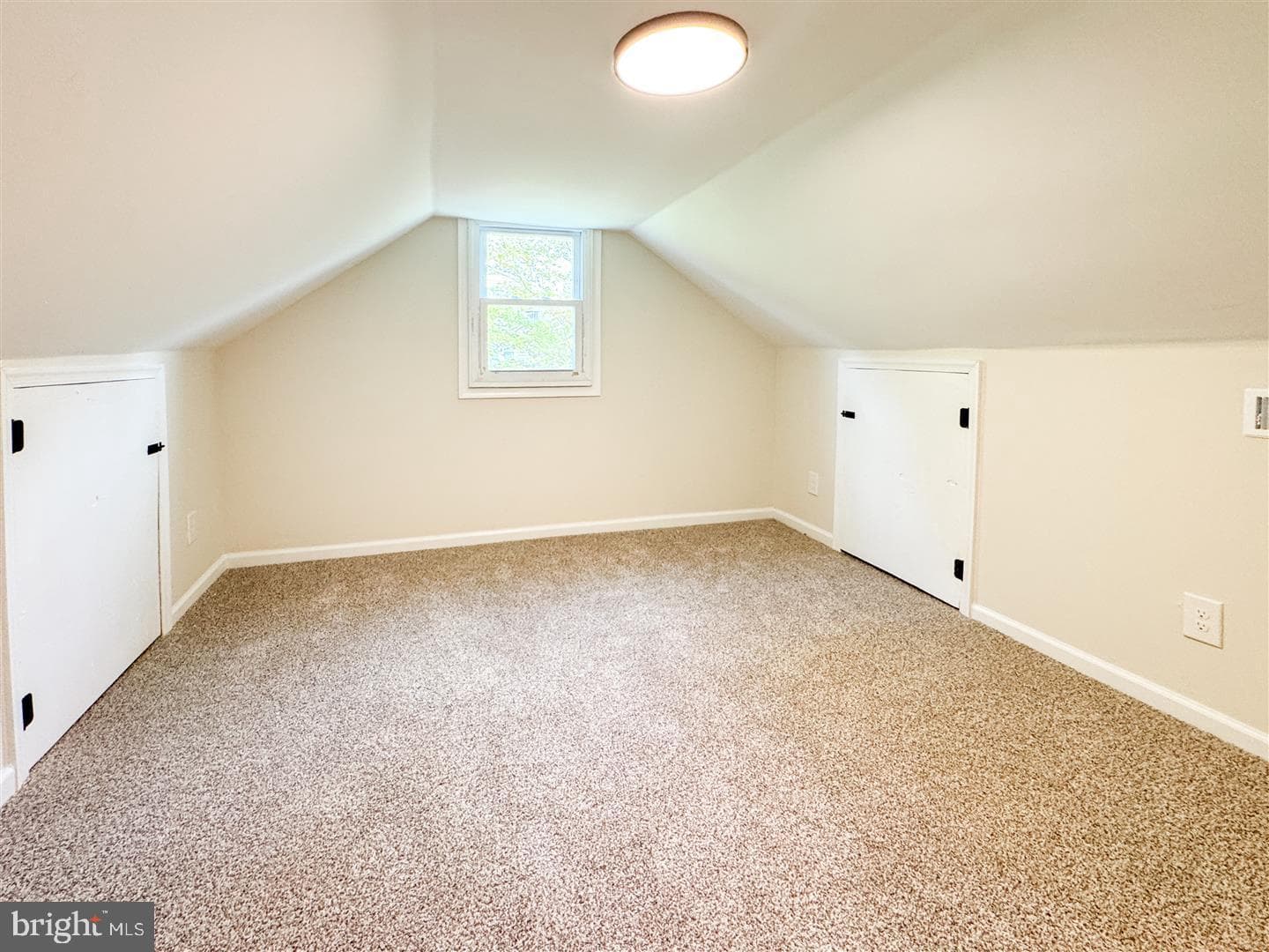 1815 Peach Street photo 23
