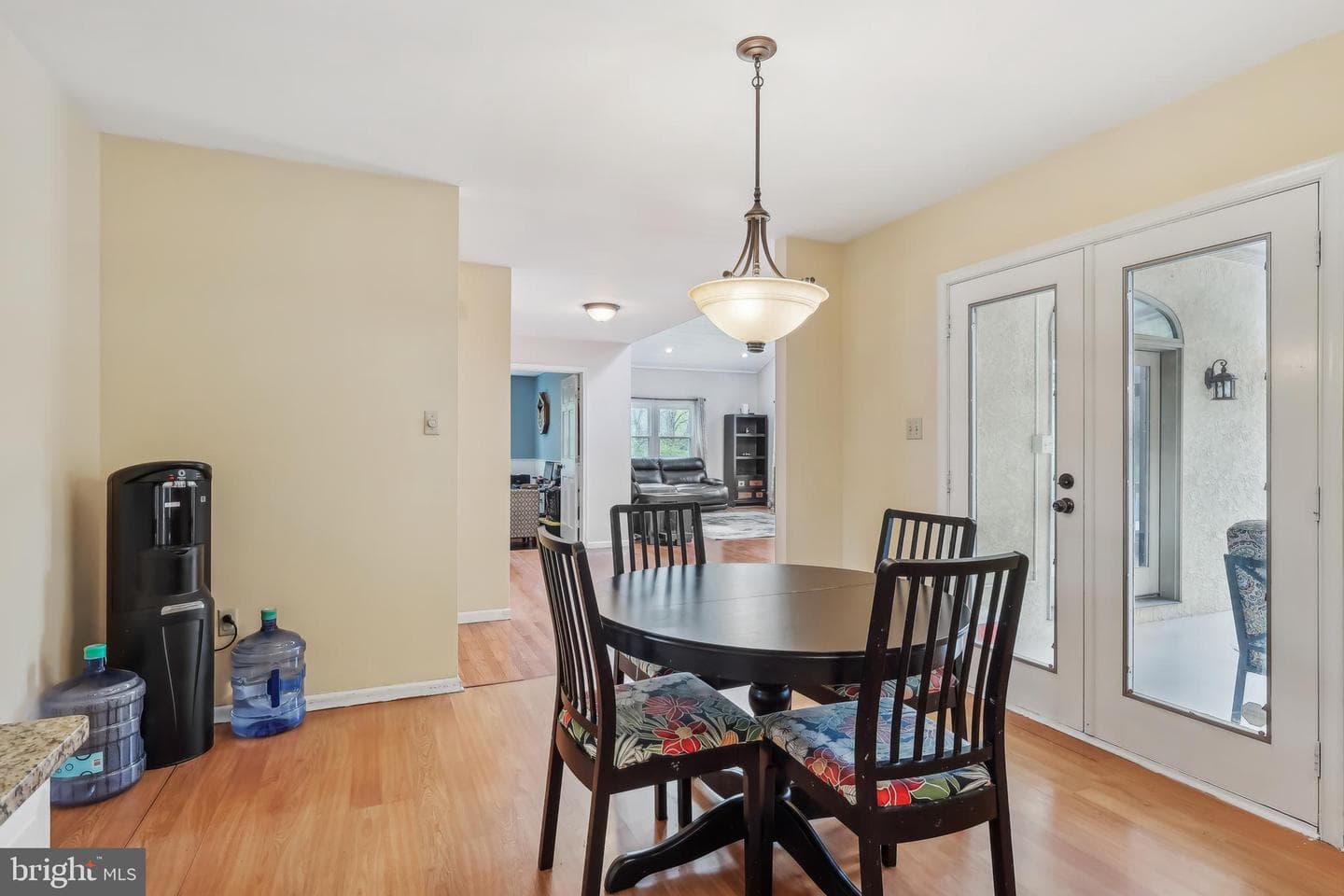 16 Springwater Lane photo 13