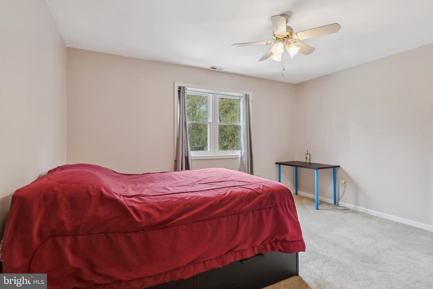 16 Springwater Lane photo 34