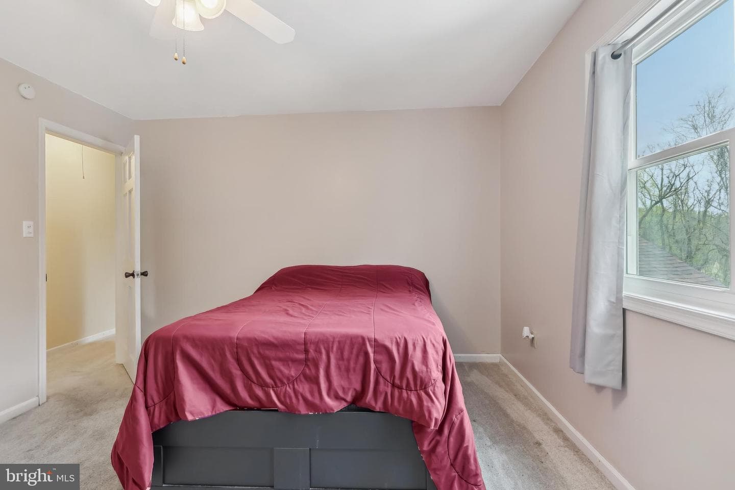 16 Springwater Lane photo 35