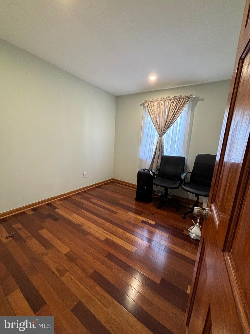 81 3rd Avenue photo 10