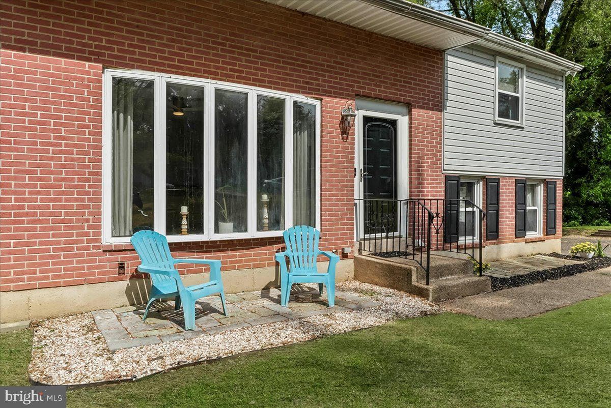 37 Bolling Circle photo 2