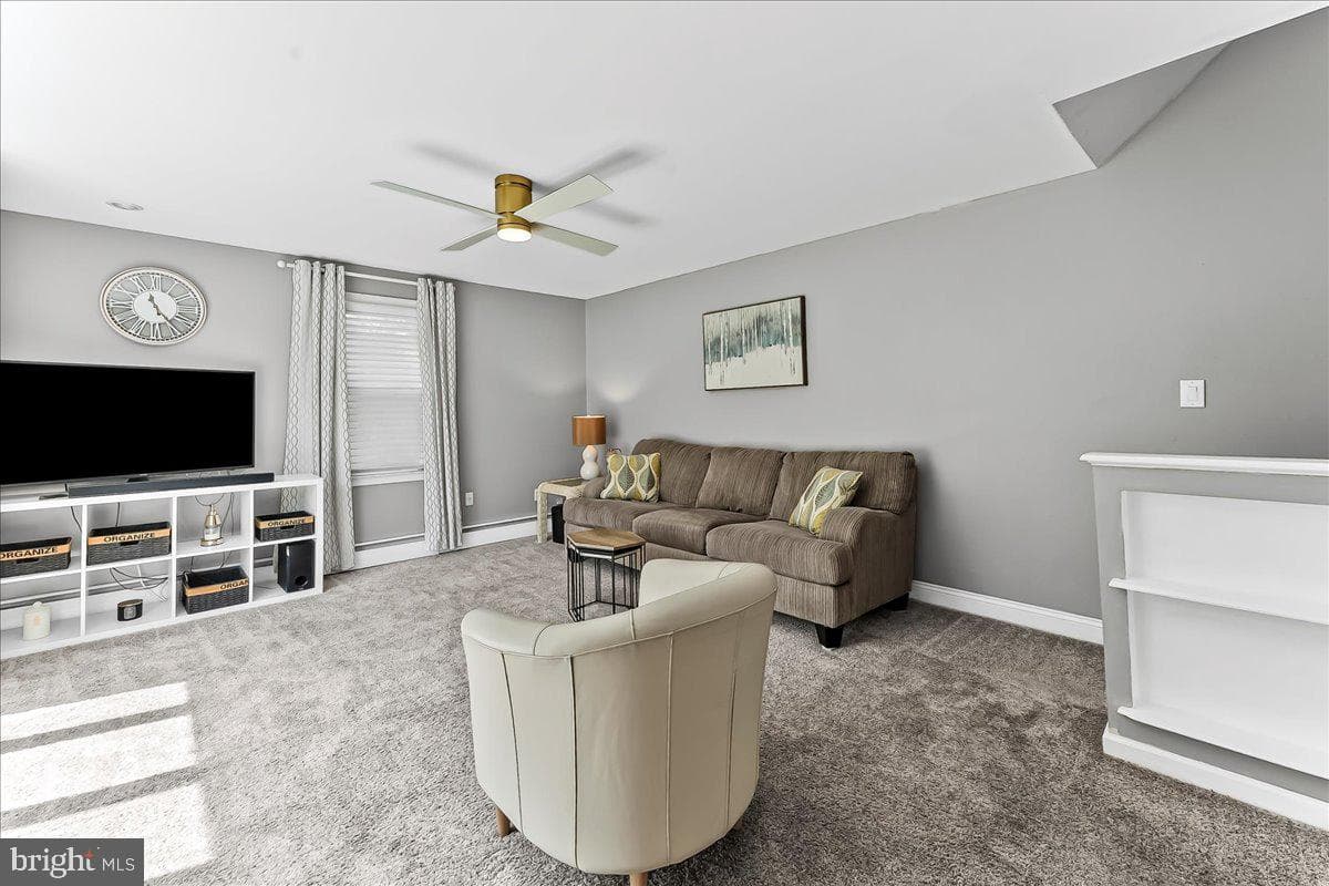37 Bolling Circle photo 3