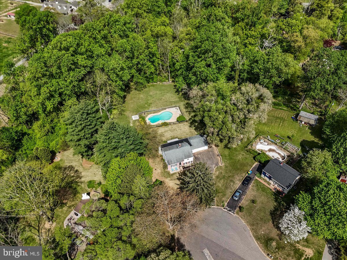 37 Bolling Circle photo 35