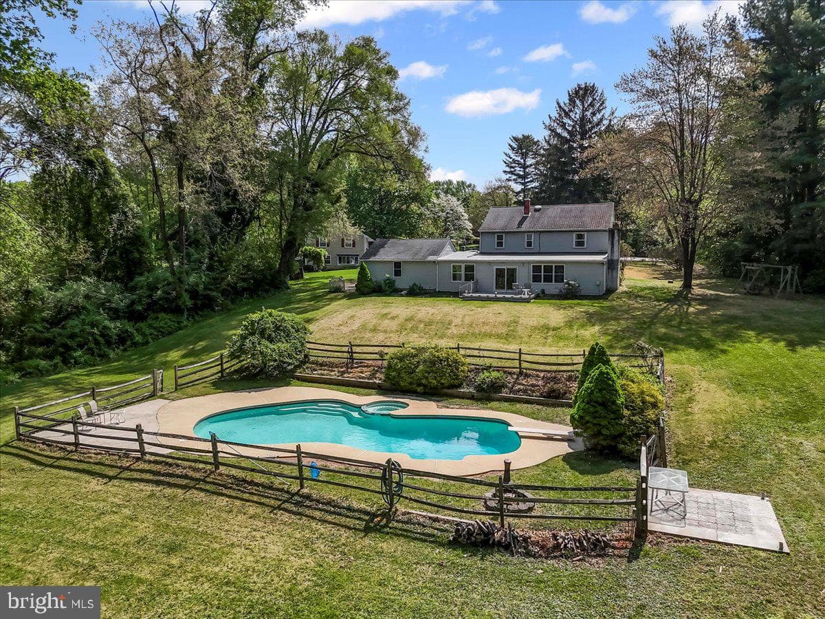 37 Bolling Circle photo 41
