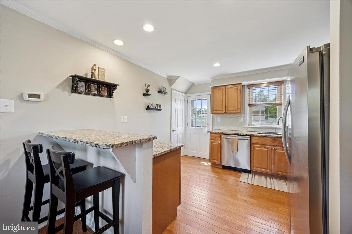 256 Ridgewood Road photo 9