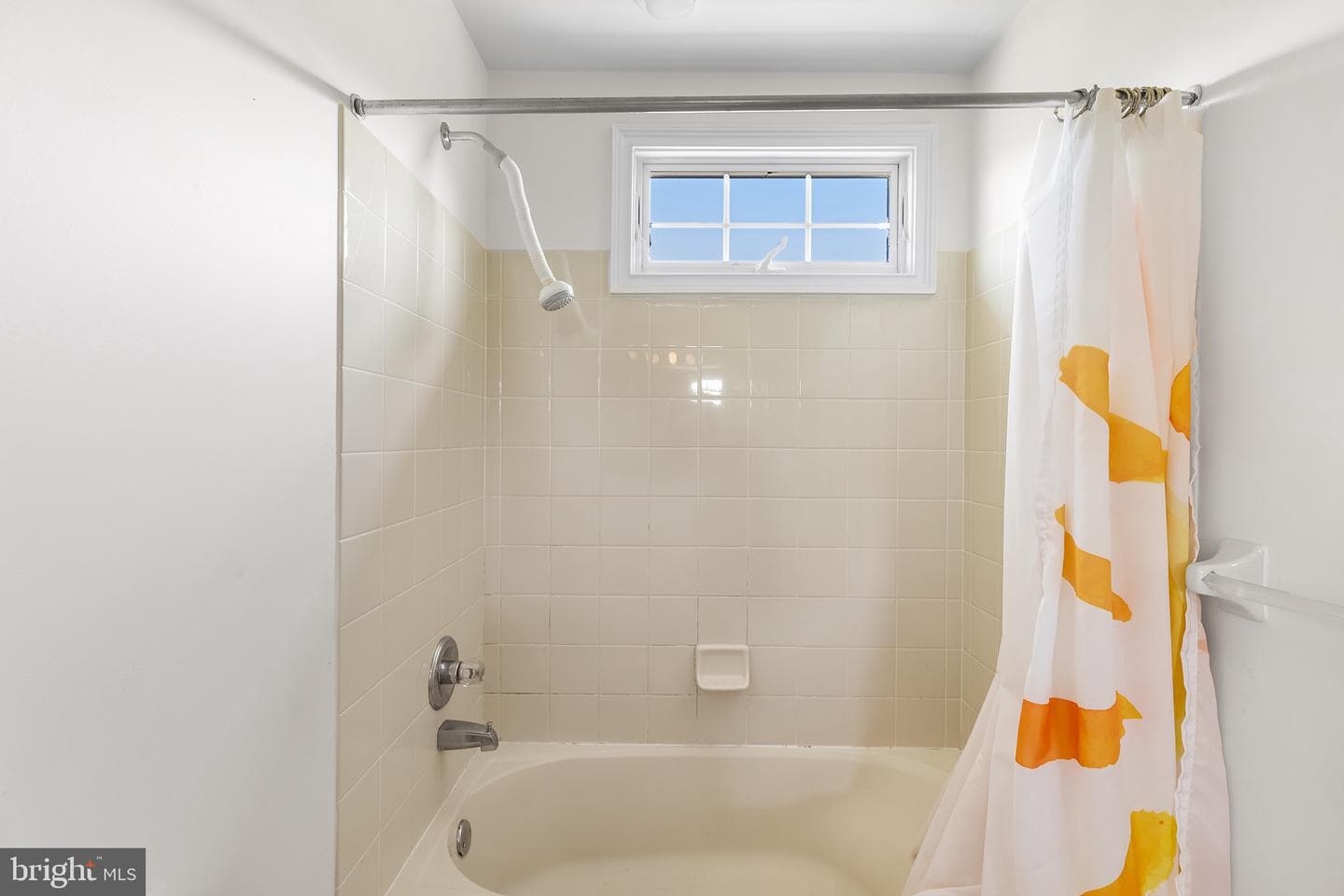 16 Hudson Way photo 36