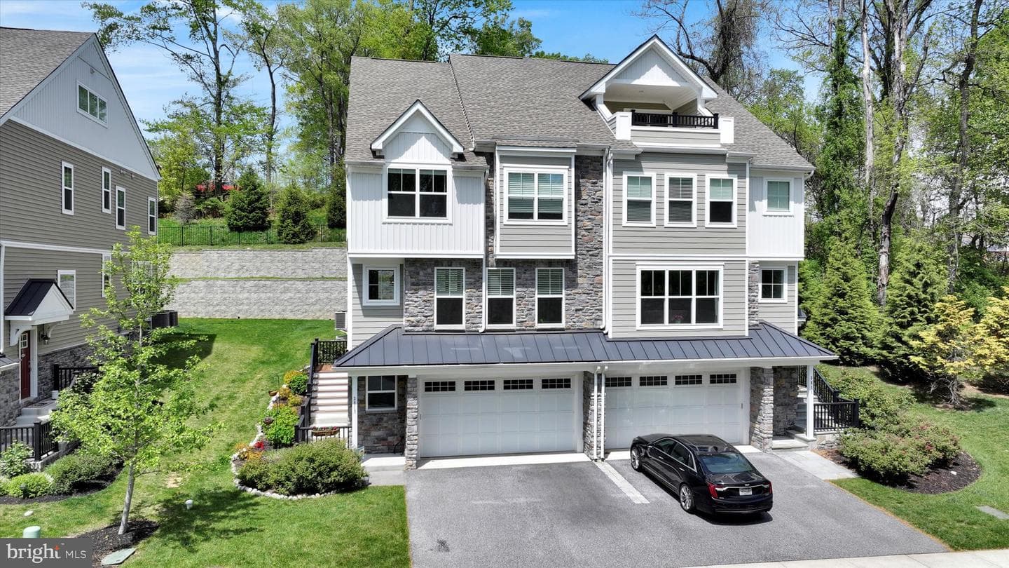 3013 Marias Way photo 3