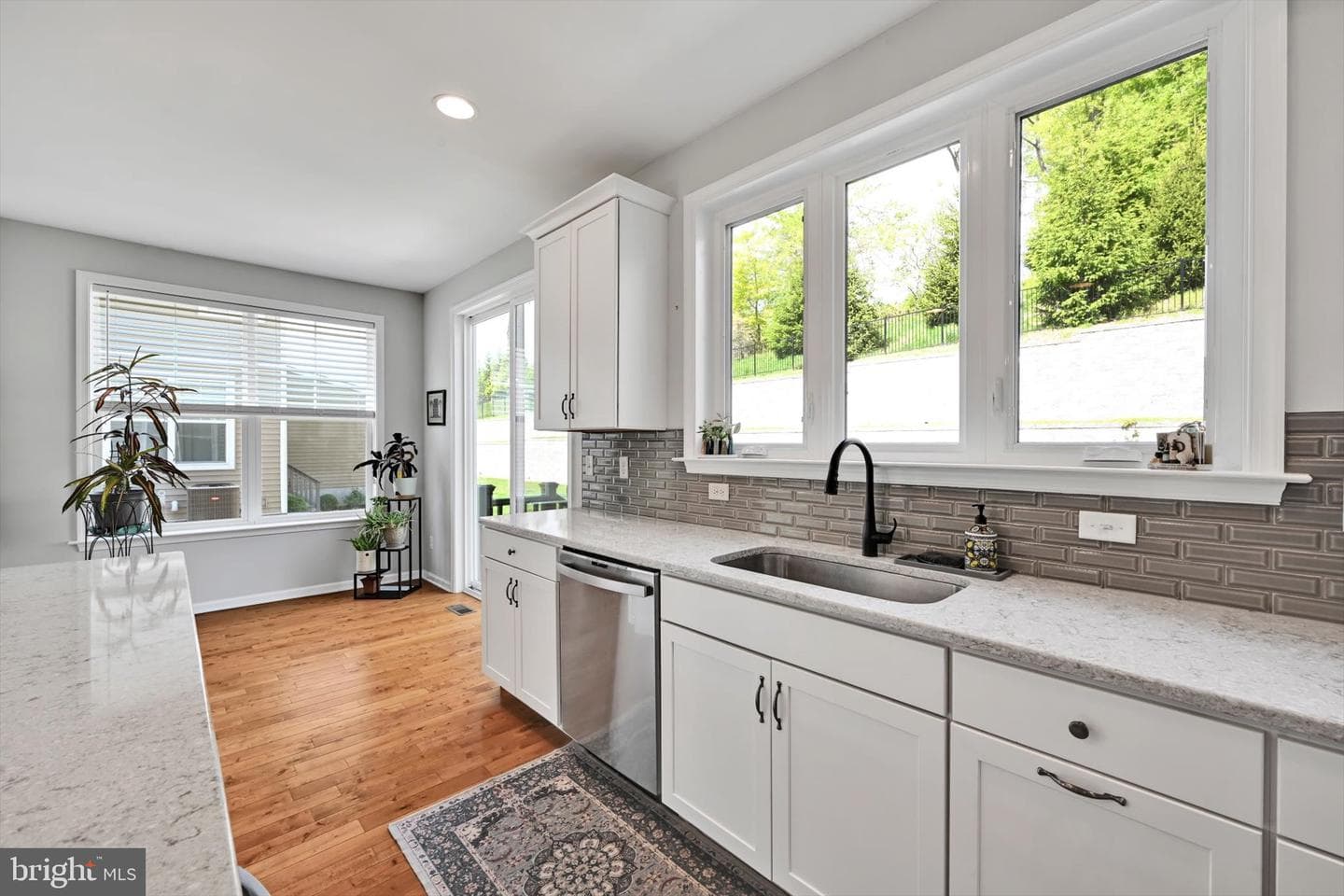 3013 Marias Way photo 9