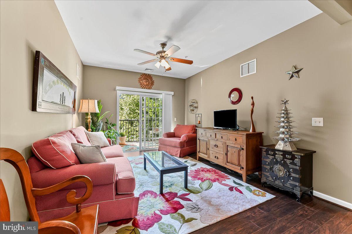 521 Creekside Drive photo 10