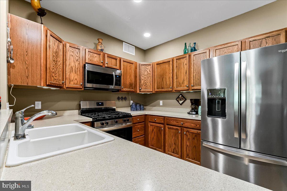 521 Creekside Drive photo 13