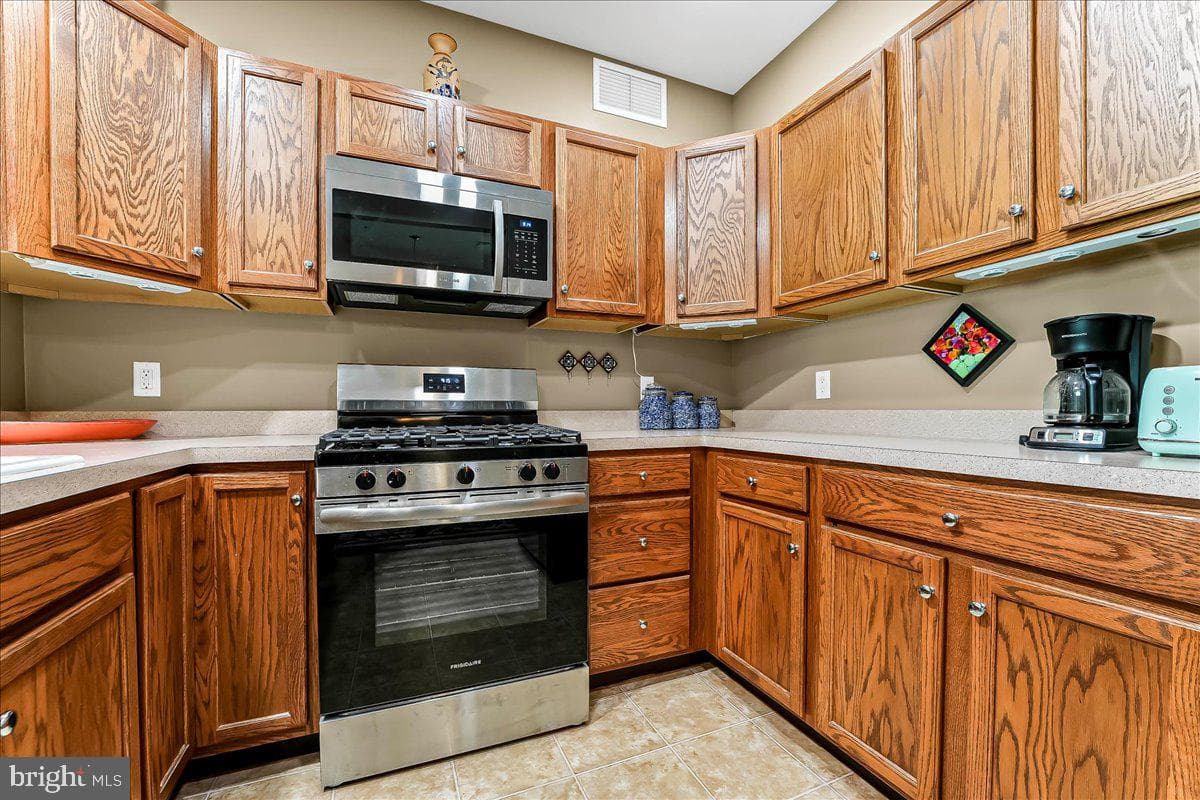 521 Creekside Drive photo 14