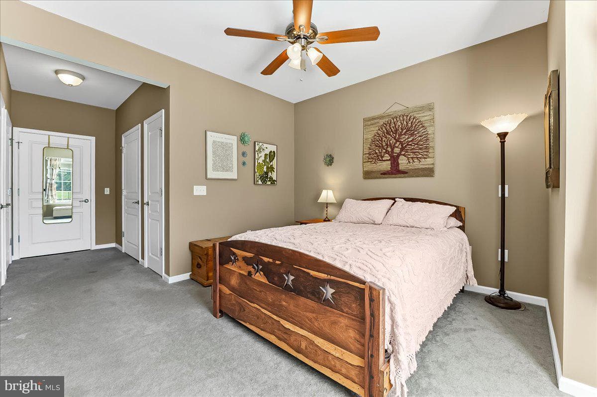 521 Creekside Drive photo 18