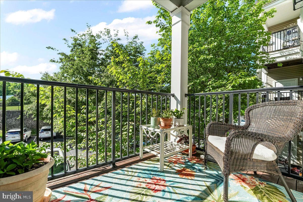 521 Creekside Drive photo 27