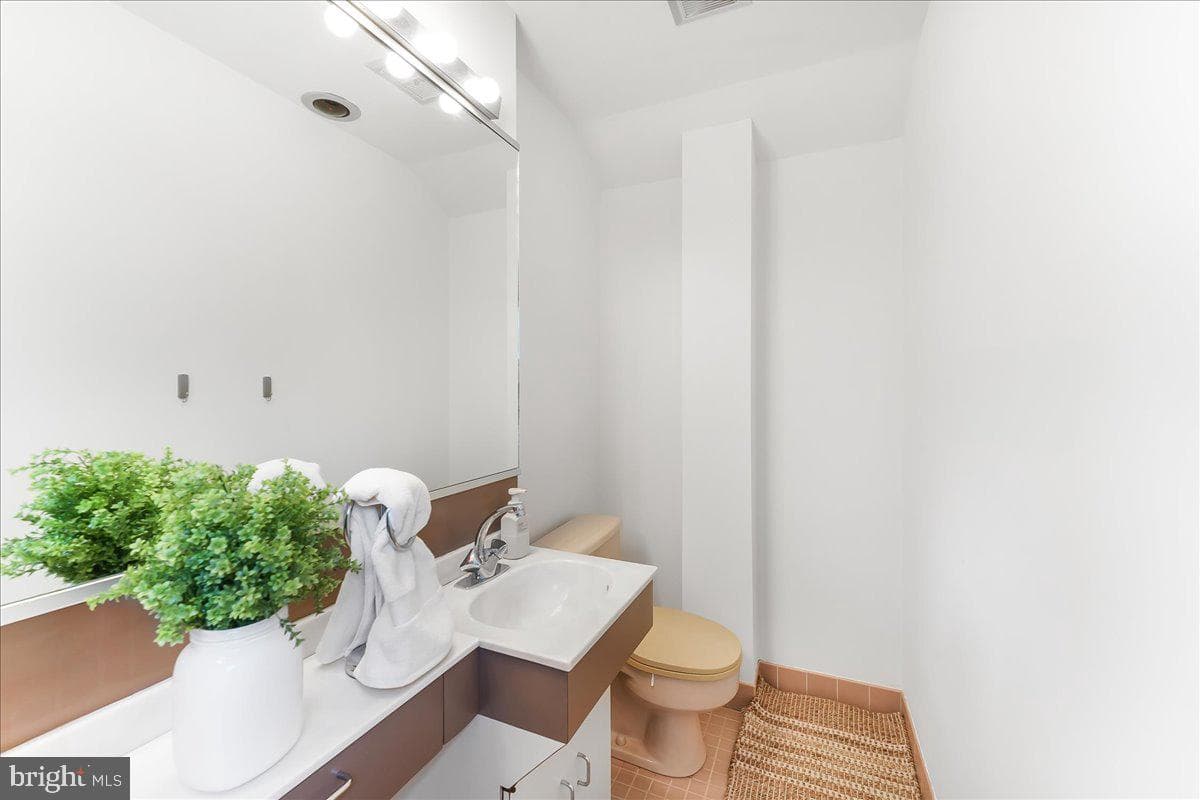 1013 Crest Road photo 15
