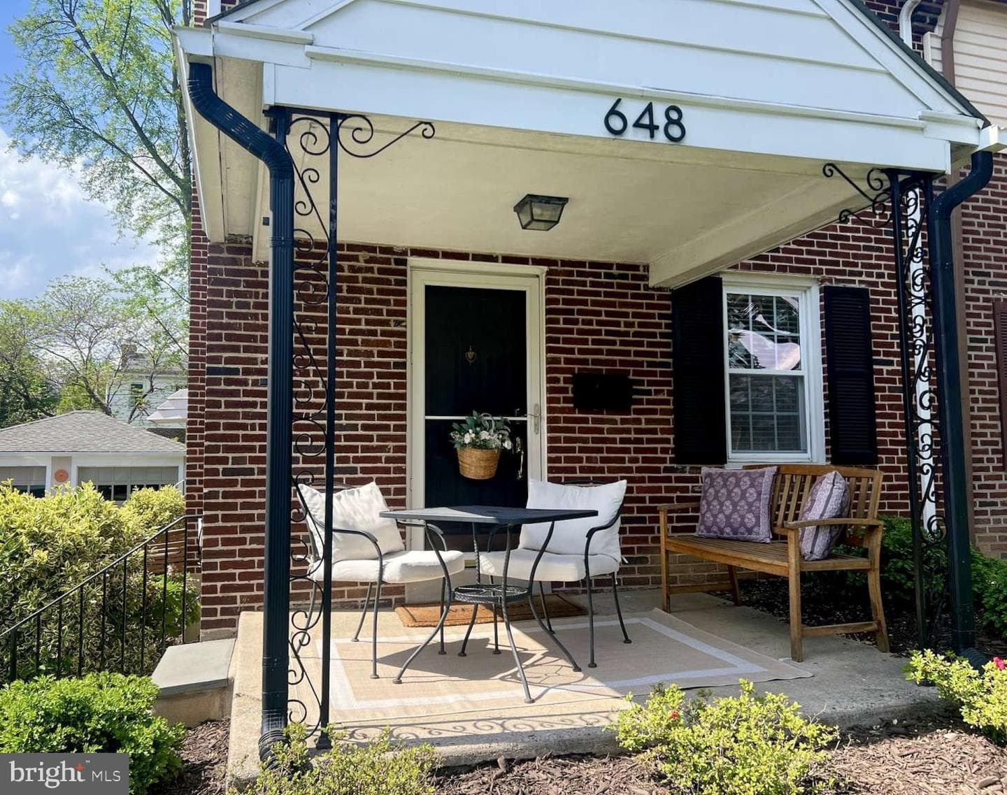 648 Hazelwood Road photo 2