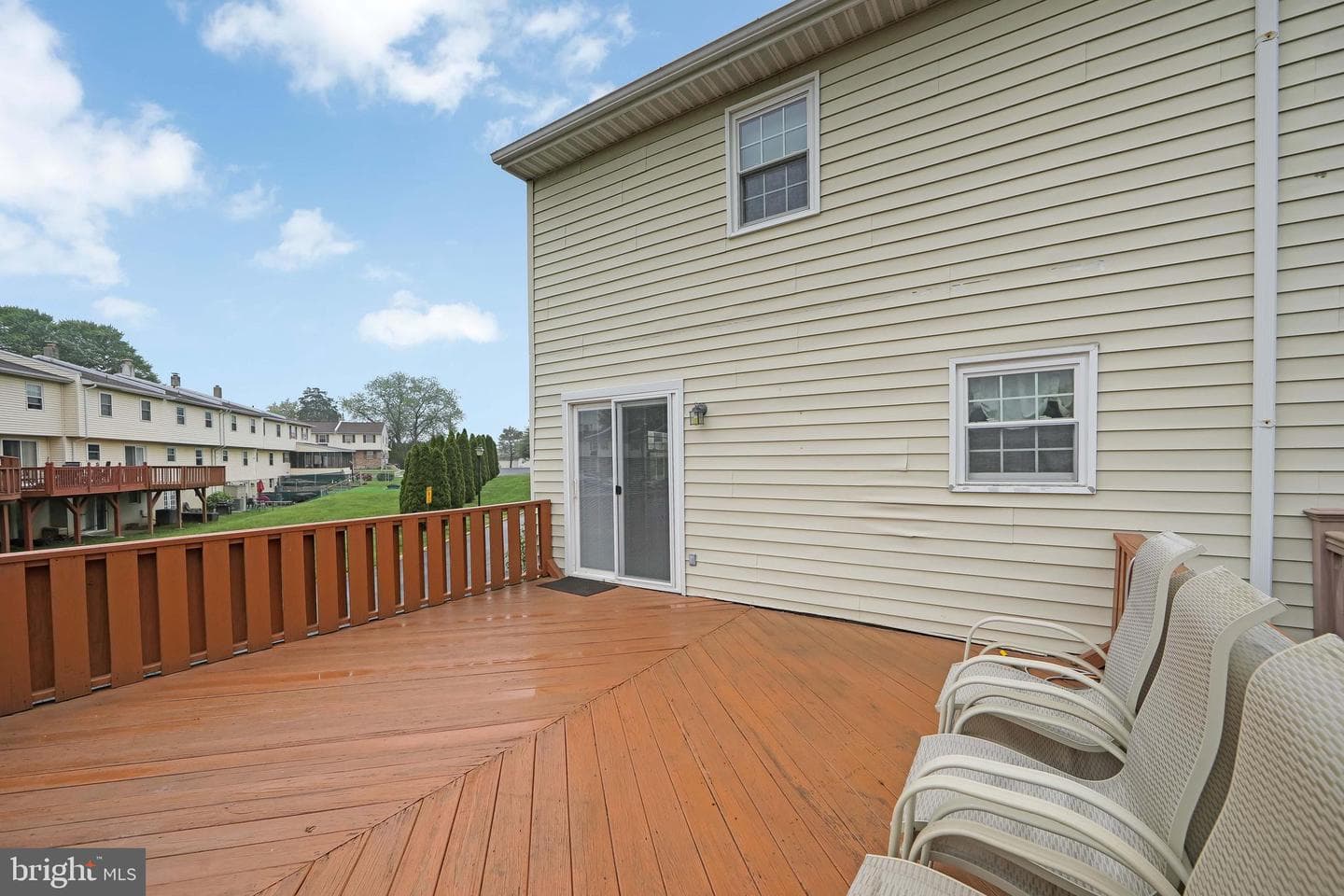 30 Colonial Circle photo 18