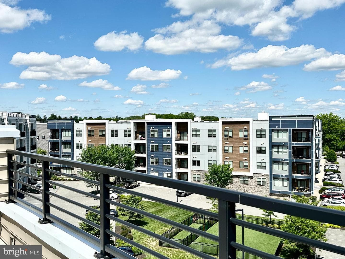 201 Charles Ellis Drive photo 2