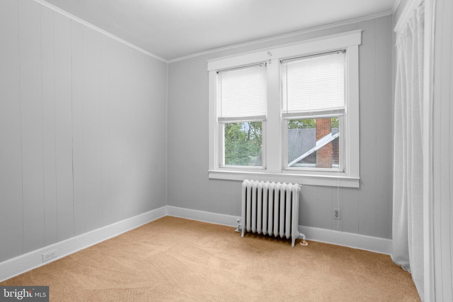 240 Hirst Avenue photo 17
