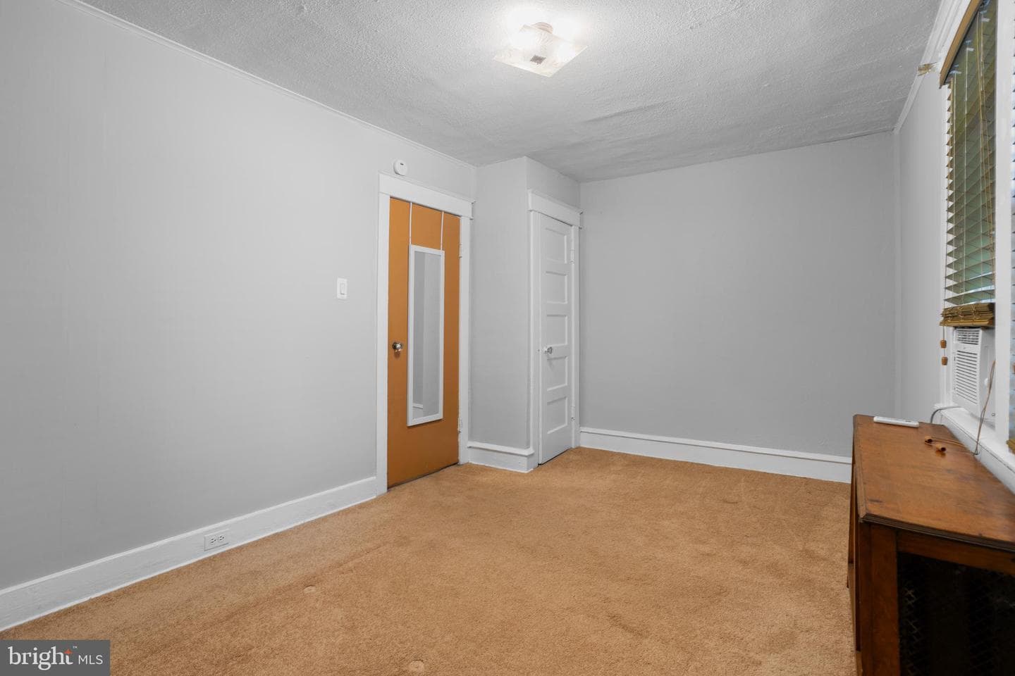 240 Hirst Avenue photo 19