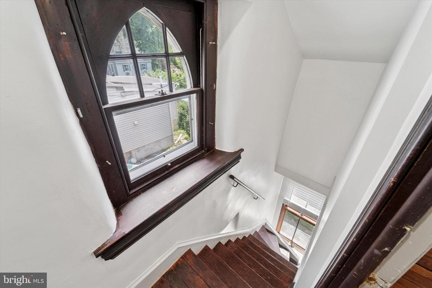 132 S Lansdowne Avenue photo 21